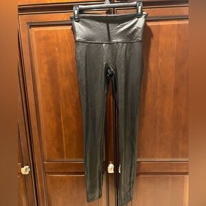 Spanx Faux Leather Legging Top Seller - M